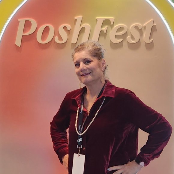 Meet your Posher, Brenda - Picture 4 of 4